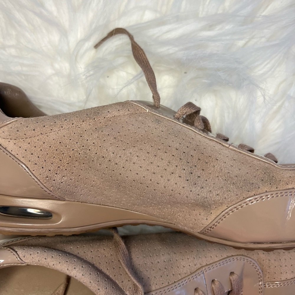 Cole Haan Nike Air Sneakers, suede and patent leather, tan; Size 9.5 - Picture 9 of 13